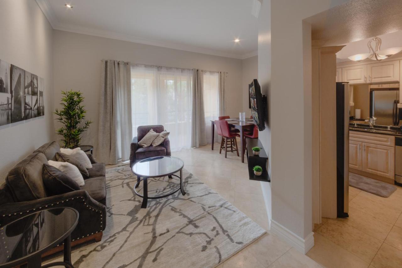 Apartment Fabulous Penthouse: Vegas Strip View With Amenities Las Vegas