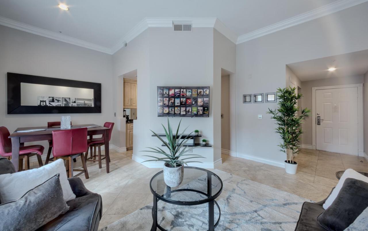 Fabulous Penthouse: Vegas Strip View With Amenities